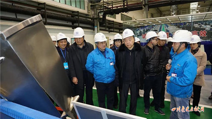 &ldquo;三線建設與新中國發展&rdquo;專家論壇代表到東汽調研